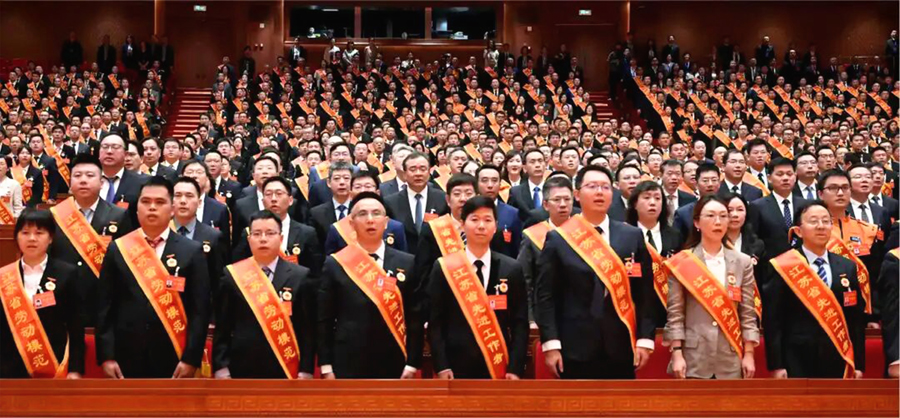 2024欧洲杯最新官网员工朱凯荣获江苏省劳动模范
